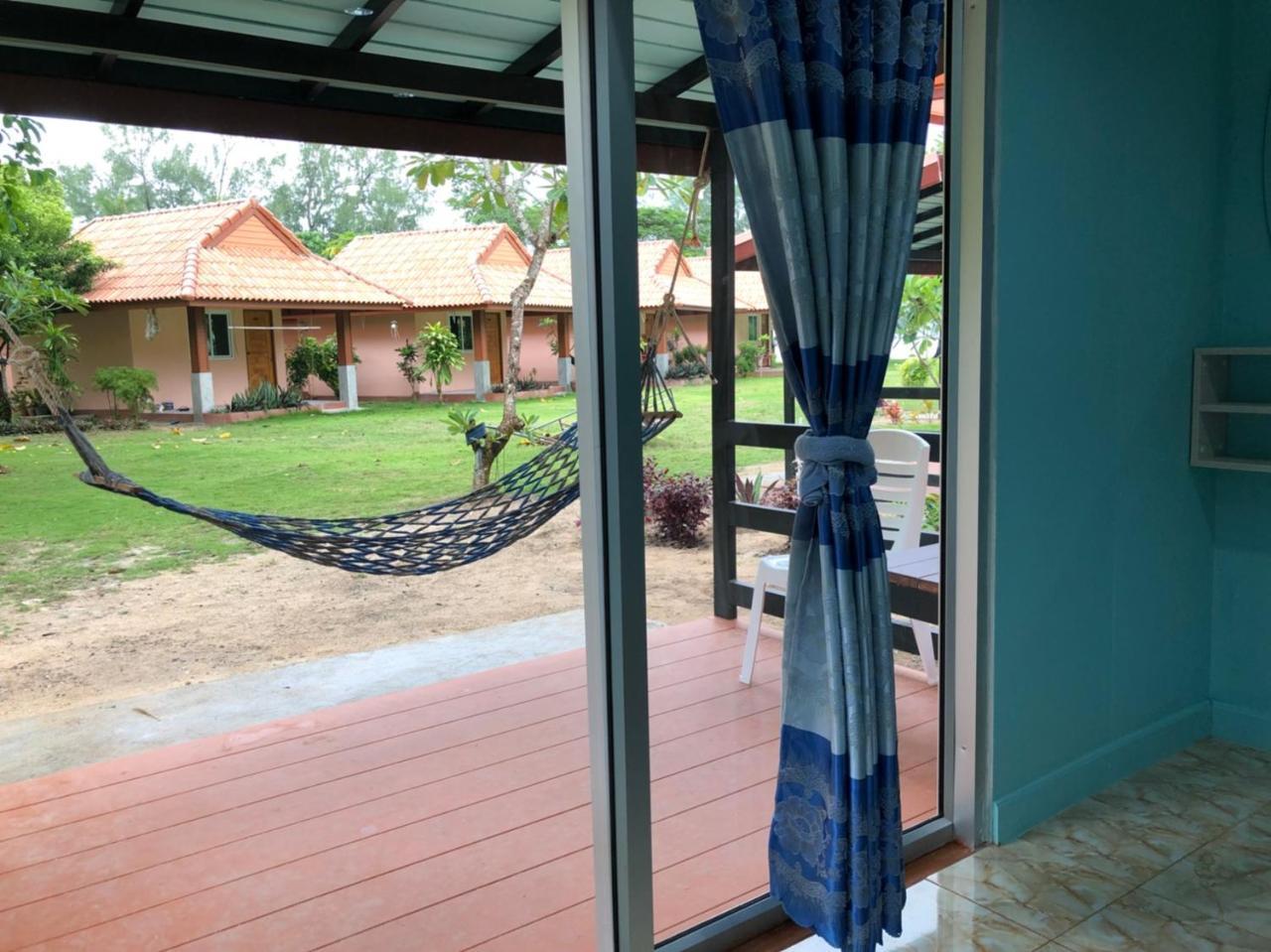 Koh Ngai Kaimuk Thong Resort Exteriör bild