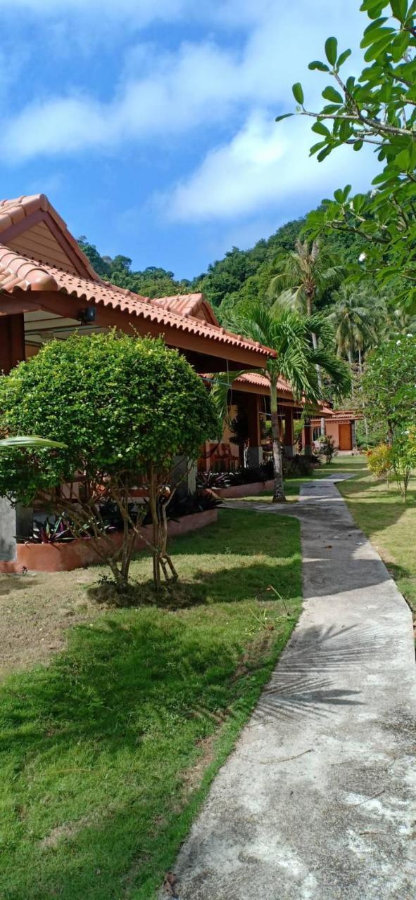 Koh Ngai Kaimuk Thong Resort Exteriör bild