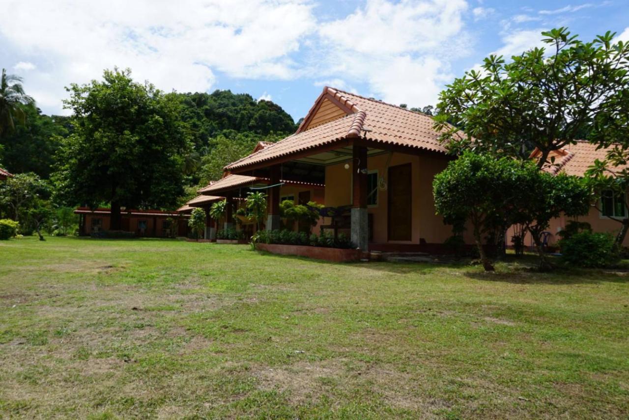 Koh Ngai Kaimuk Thong Resort Exteriör bild